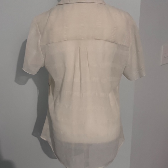 Coldwater Creek Button Front Cream Blouse Size Small NWT - Picture 3 of 3